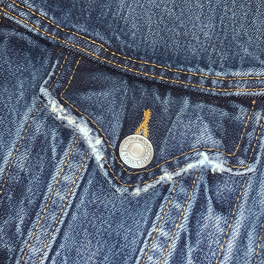 Levi’s Jacket - Picture 6 of 8